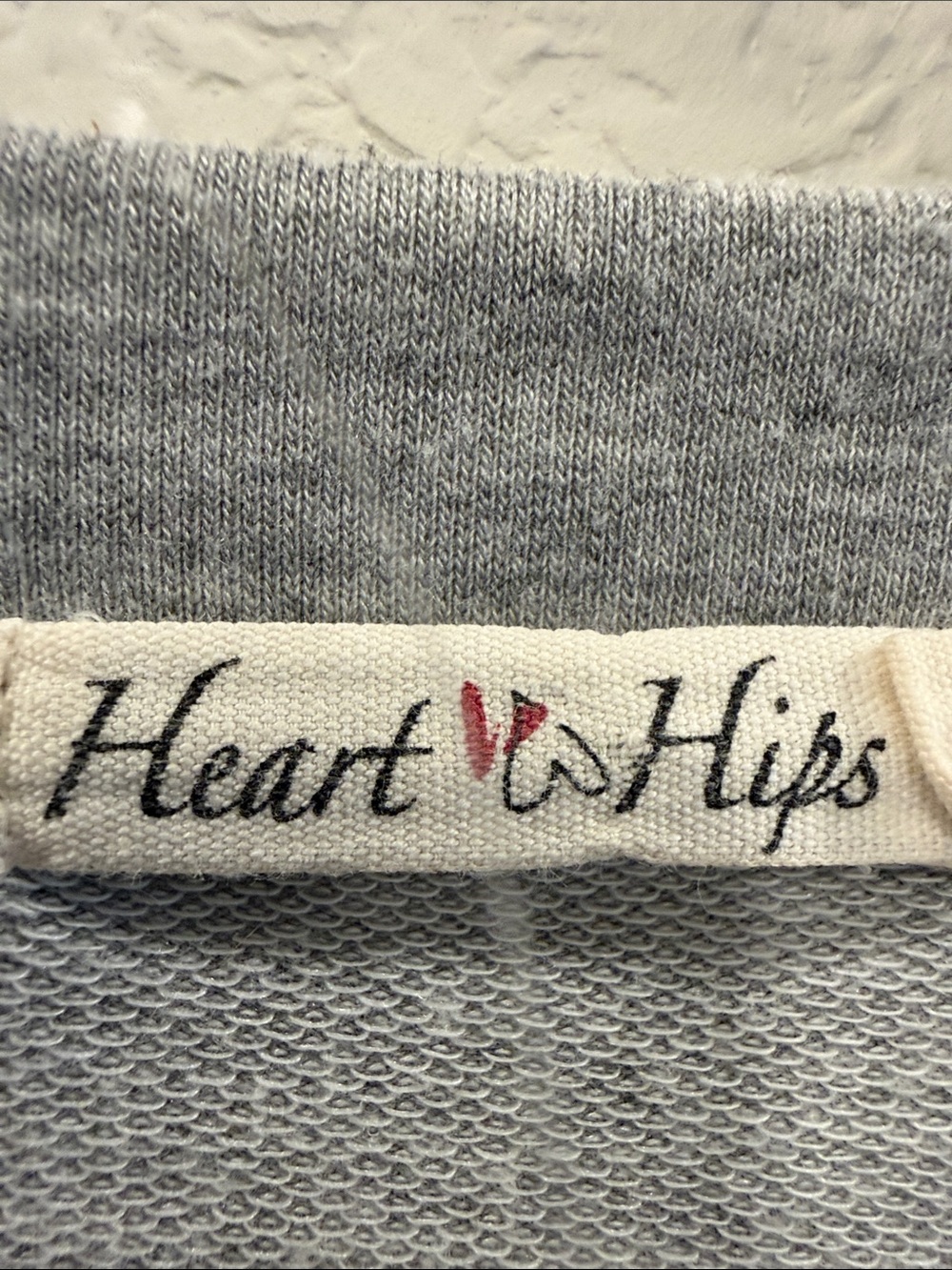 Heart & Hips Gray Front Tie Raglan Top - Picture 2 of 3